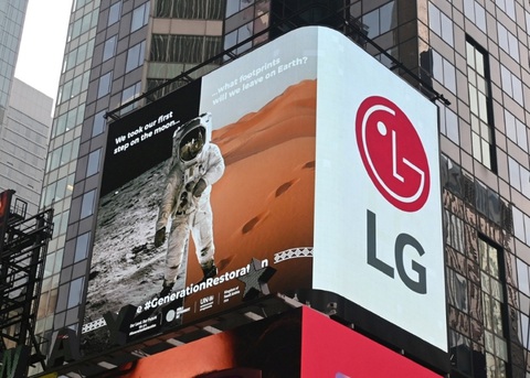 LG nỗ lực hướng đến một hành tinh xanh- Ảnh 4. Những thông điệp về môi trường được lan tỏa trong dự án “Màn hình Hy vọng”, góp phần nâng cao nhận thức về những vấn đề toàn cầu