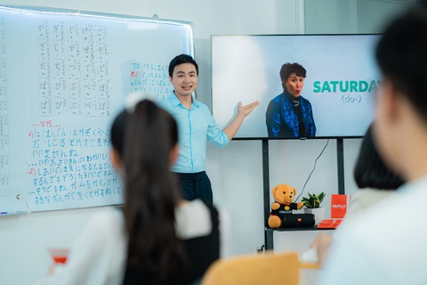 Sức hấp dẫn của ngành Trí tuệ nhân tạo và Ngôn ngữ Nhật tại HUFLIT- Ảnh 4. Chương trình đào tạo sát với thực tiễn của ngành Ngôn ngữ Nhật tại HUFLIT giúp người học trang bị được cả kiến thức chuyên môn lẫn kỹ năng cần thiết, đáp ứng nhu cầu thị trường lao động chất lượng cao
