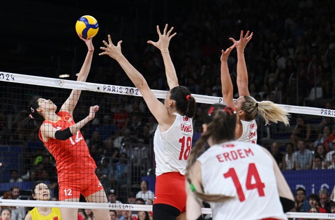 Olympic Paris 2024 ngày 6-8: Liên tiếp giành HCV điền kinh, Mỹ lại vượt Trung Quốc- Ảnh 9. Olympic Paris 2024 ngày 6-8: Liên tiếp giành HCV điền kinh, Mỹ lại vượt Trung Quốc- Ảnh 9.