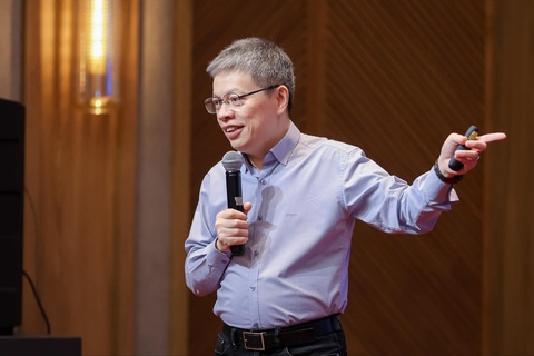 Ai còn tin vào các cuộc thi hoa hậu nữa?- Ảnh 5. Chuyên gia truyền thông Lê Quốc Vinh - Ảnh: FBNV