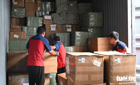 Lên container chuyển từ Đông Quản tới cửa khẩu Bằng Tường để qua Việt Nam Nhờ đâu hàng Trung Quốc về Việt Nam thần tốc, giá rẻ?- Ảnh 7.