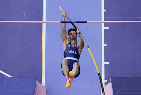 VĐV Pháp nhận được lời mời đóng phim 18+ sau thất bại Olympic- Ảnh 1. Chân dung Anthony Ammirati.