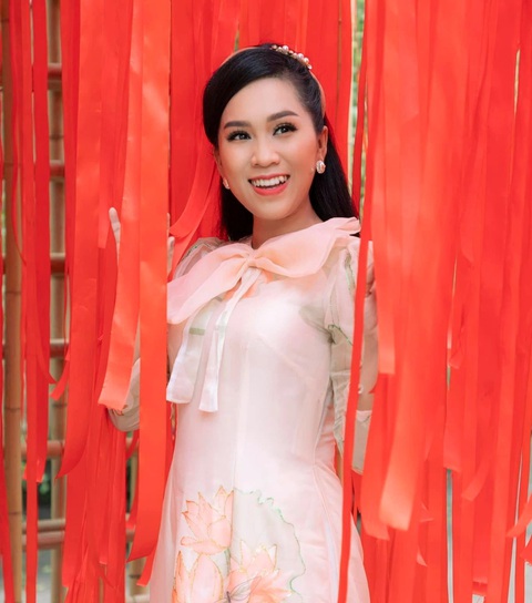 Ca sĩ Hồng Phượng mong muốn sớm được trở lại sân khấu - Ảnh: FBNV Lịch phòng trà Bến Thành tháng 8 không có đêm nhạc của Hồng Phượng?- Ảnh 1.