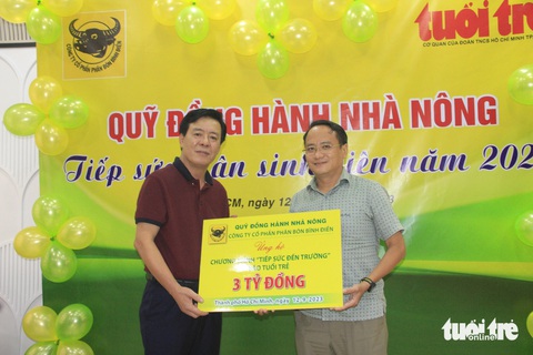 Tổng giám đốc Phân bón Bình Điền: Nỗ lực làm việc hơn khi còn nhiều tân sinh viên khó khăn- Ảnh 3. Tổng giám đốc Phân bón Bình Điền: Nỗ lực làm việc hơn khi còn nhiều tân sinh viên khó khăn- Ảnh 3.