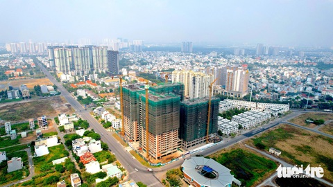 Doanh nghiệp bất động sản đang 'ôm' hàng tỉ USD hàng tồn kho- Ảnh 1. Hàng tồn kho lớn đồng nghĩa với việc doanh nghiệp bất động sản phải gánh chịu chi phí bảo quản, chi phí tài chính và rủi ro mất giá - Ảnh: NGỌC HIỂN