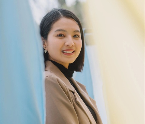 Bích Ngọc trong phim Hạnh phúc bị đánh cắp - Ảnh: ĐPCC Phim Việt mua những câu chuyện lỗi thời- Ảnh 4.