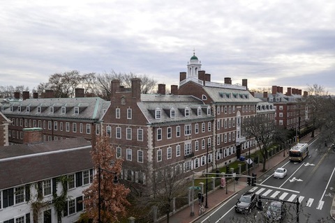 Đại học Harvard bị tòa yêu cầu giải quyết cáo buộc bài Do Thái- Ảnh 1. Đại học Harvard dính bê bối liên quan đến chủ nghĩa bài Do Thái - Ảnh: REUTERS