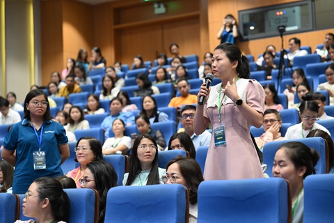 AI đang thay đổi cách dạy và học tiếng Anh- Ảnh 4. Hội thảo quốc tế VietTESOL đã thu hút hơn 500 diễn giả và người tham dự đến từ trong và ngoài nước