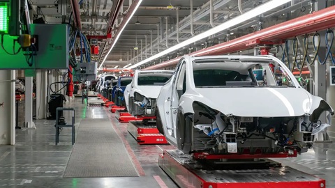 Tesla gặp biến cố: Công nhân tử vong tại nhà máy, 'bong bóng AI' vỡ tan- Ảnh 1. Tesla gặp biến cố: Công nhân tử vong tại nhà máy, 'bong bóng AI' vỡ tan- Ảnh 1.