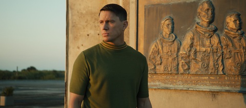 Scarlett Johansson hội ngộ Channing Tatum trong 'Fly me to the moon'- Ảnh 3. Scarlett Johansson hội ngộ Channing Tatum trong 'Fly me to the moon'- Ảnh 3.