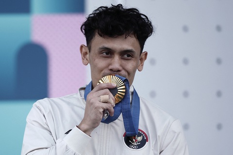 Indonesia giành HCV đầu tiên tại Olympic 2024 nhờ môn leo- Ảnh 1. Veddriq Leonardo giành HCV đầu tiên cho Indonesia tại Olympic 2024 - Ảnh: REUTERS
