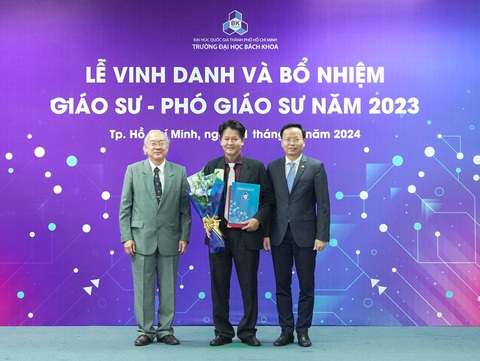Ủng hộ phân quyền công nhận giáo sư- Ảnh 1. Ủng hộ phân quyền công nhận giáo sư- Ảnh 1.