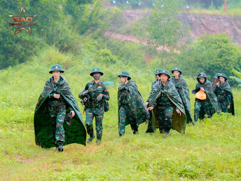 Thùy Tiên tấu hài khi đề cử Uyển Ân làm đội trưởng ở 'Sao nhập ngũ'- Ảnh 1. Loạt sao nữ hoa hậu Thùy Tiên, diễn viên Uyển Ân, DJ Mie, Streamer Misthy, ca sĩ Liz Kim Cương, diễn viên Jun Vũ, diễn viên Phương Anh Đào và rapper Pháo tham gia 'Sao nhập ngũ'