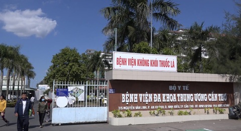 Bạn đọc phản ánh tiếp về thái độ của bảo vệ Bệnh viện Đa khoa trung ương Cần Thơ- Ảnh 1. Nhiều vụ việc người nhà bệnh nhân phản ánh về thái độ của bảo vệ Bệnh viện Đa khoa trung ương Cần Thơ - Ảnh: T. LŨY