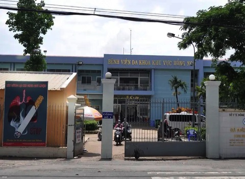 8 người xuất viện vụ nhóm công nhân nghi ngộ độc sau khi ăn bánh mì- Ảnh 1. Đến chiều tối 8-8 đã có 8 người xuất viện trong vụ 20 công nhân nhập viên nghi bị ngộ độc sau khi ăn bánh mì - Ảnh: TỐNG DOANH