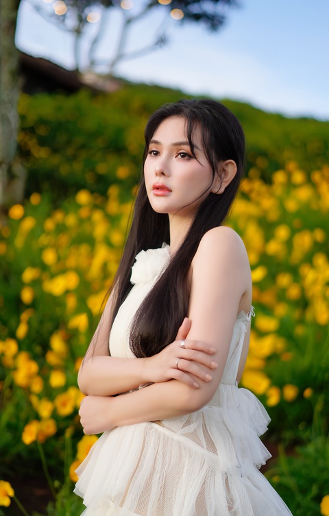 Thu Thủy hát về chuyện đổ vỡ, chuyện gì đây?- Ảnh 1. Thu Thủy cho biết cô chưa bao giờ bỏ quên âm nhạc vì đây là niềm đam mê của cô từ ngày bé.