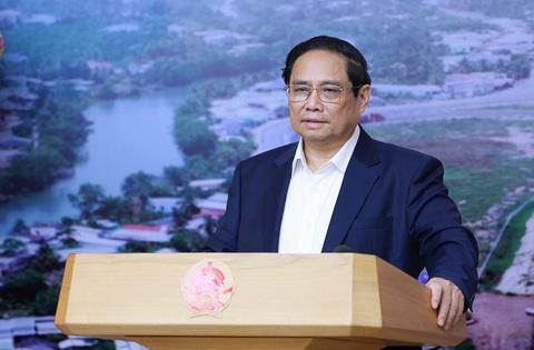 Đến năm 2025 hoàn thành thêm 1.000km cao tốc- Ảnh 1. Thủ tướng Phạm Minh Chính tại phiên họp