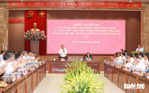 Tổng Bí thư, Chủ tịch nước Tô Lâm: Hà Nội tinh gọn bộ máy nhưng phải kiểm tra, kiểm soát quyền lực- Ảnh 2. Toàn cảnh buổi làm việc - Ảnh: PHẠM TUẤN