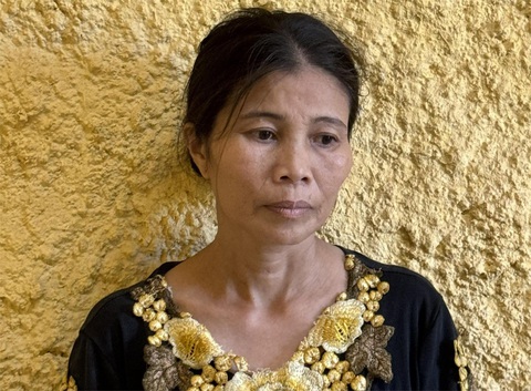 Bắt tạm giam người phụ nữ hắt mắm tôm vào công an, cản trở thi công đường dây 500kV- Ảnh 1. Bị can Nguyễn Thị Tuyết - Ảnh: Công an tỉnh Thanh Hóa cung cấp