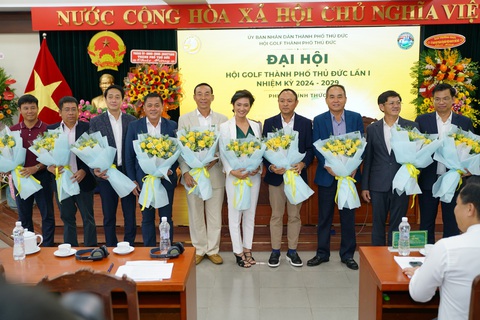 Thành phố Thủ Đức thành lập Hội Golf, tổ chức giải đấu gây quỹ vì người nghèo- Ảnh 1. Ban chấp hành Hội Golf thành phố Thủ Đức nhiệm kỳ 2024 - 2029 - Ảnh: BTC