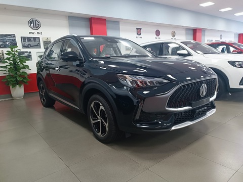 Tin tức giá xe: MG HS giảm tới 120 triệu tại đại lý, SUV hạng C rẻ ngang Kia Sonet- Ảnh 2. Đối thủ lớn nhất của MG HS tại thị trường Việt Nam là Mazda CX-5 với doanh số tới 5.270 chiếc (tương đương 37,2% thị phần phân khúc) sau nửa đầu năm 2024. Theo sau lần lượt là Ford Territory (2.949 chiếc) và Honda CR-V (2.338 chiếc) - Ảnh: Đại lý MG