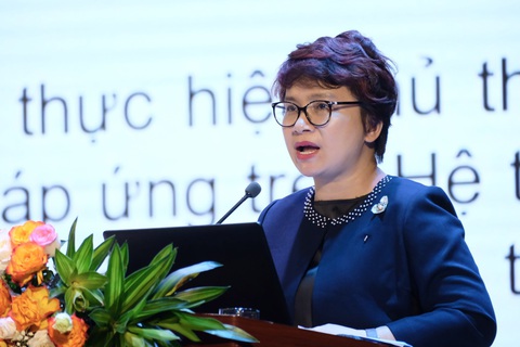 Tuyển sinh 2024: Vẫn còn nhiều phương thức xét tuyển phức tạp- Ảnh 1. PGS.TS Nguyễn Thu Thủy - vụ trưởng Vụ Giáo dục đại học - Bộ Giáo dục và Đào tạo - trao đổi tại hội nghị đại học 2024 - Ảnh: NGUYÊN BẢO