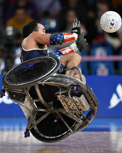 Những khoảnh khắc ‘biết nói’ ở Paralympic 2024 - Ảnh 3.