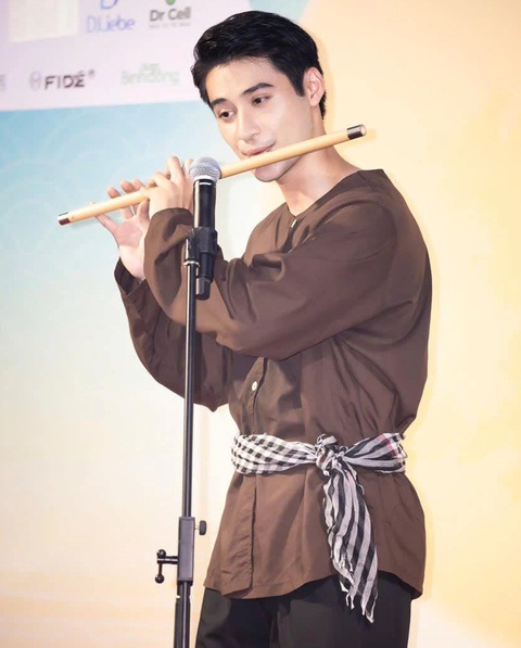 Hoa hậu, nam vương hóa chị Hằng, chú Cuội mang Trung thu sớm cho trẻ khó khăn - Ảnh 2. Hoa hậu, nam vương hóa chị Hằng, chú Cuội mang Trung thu sớm cho trẻ khó khăn - Ảnh 2.
