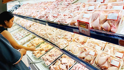 Nhiều vùng sản xuất phía Bắc lo thiếu hàng - Ảnh 1.