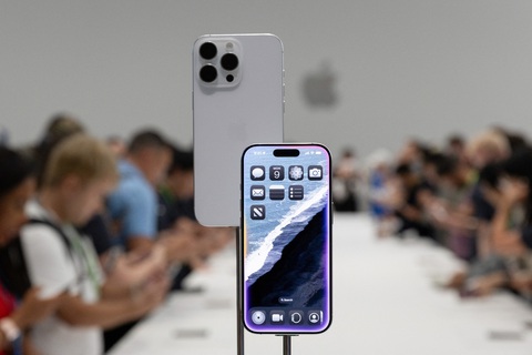 iPhone 16 mở đầu kỷ nguyên trí tuệ nhân tạo của Apple - Ảnh 1. iPhone 16 mở đầu kỷ nguyên trí tuệ nhân tạo của Apple - Ảnh 1.