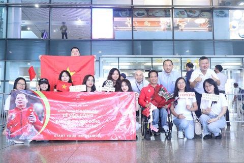 Đoàn thể thao người khuyết tật Việt Nam về nước sau khi hoàn thành mục tiêu Paralympic 2024 - Ảnh 3.