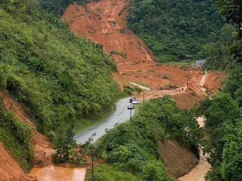 Lũ lụt, sạt lở ở Cao Bằng: Sóng Viettel duy trì liên lạc cứu hộ, cứu nạn - Ảnh 1. Lũ lụt, sạt lở ở Cao Bằng: Sóng Viettel duy trì liên lạc cứu hộ, cứu nạn - Ảnh 1.