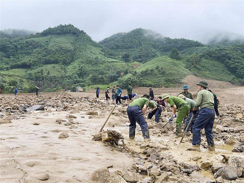 324 người chết và mất tích do mưa bão, sạt lở đất, Lào Cai tăng thêm 28 người - Ảnh 1. 179 người chết, 145 người mất tích do mưa lũ, sạt lở, số tăng thêm từ Lào Cai - Ảnh 1.