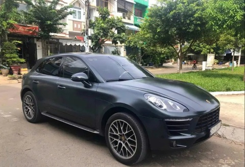Hộp số bị hư, chủ xe Porsche Macan kiện đơn vị sửa chữa - Ảnh 1.