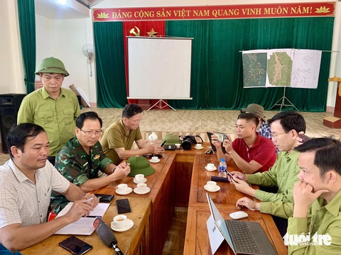 Phát hiện thêm 8 người thoát nạn trong vụ sạt lở Làng Nủ - Ảnh 2. Người thoát nạn trong vụ sạt lở Làng Nủ: Mọi thứ quá nhanh, chỉ trong vài phút, cả làng bị sập hết - Ảnh 2.