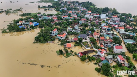 Khu dân cư ở Ninh Bình, Hà Nam ngập sâu dù nước lũ đã rút - Ảnh 3.
