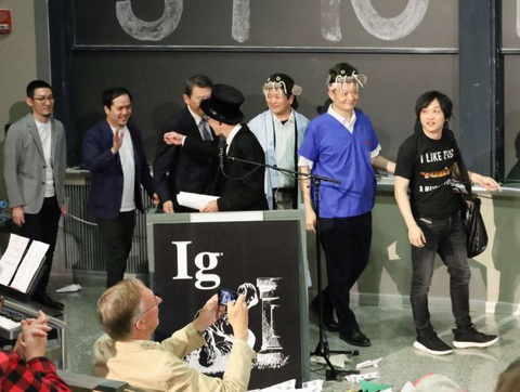 Những nghiên cứu độc, lạ tại Ig Nobel 2024 - Ảnh 2. Những nghiên cứu độc, lạ tại Ig Nobel 2024 - Ảnh 2.