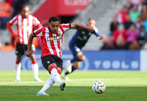 Man United thắng đậm 3-0 Southampton - Ảnh 2.