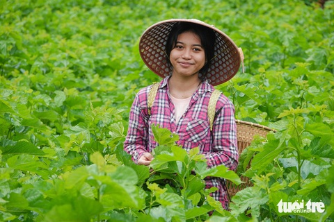 Khát khao của Ka Thẩm - Ảnh 3. Ka Thẩm chiến thắng đau đớn để trở lại giảng đường - Ảnh 3.