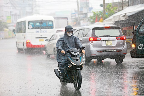 Tây Nguyên và Nam Bộ mưa lớn kéo dài tới giữa tuần sau - Ảnh 1. Tây Nguyên và Nam Bộ mưa lớn kéo dài tới giữa tuần sau - Ảnh 1.