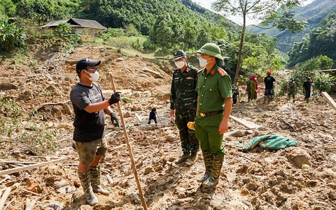 Tình thương không có khoảng cách và đang 'nở hoa' - Ảnh 1. Tình thương không có khoảng cách và đang 'nở hoa' - Ảnh 2.