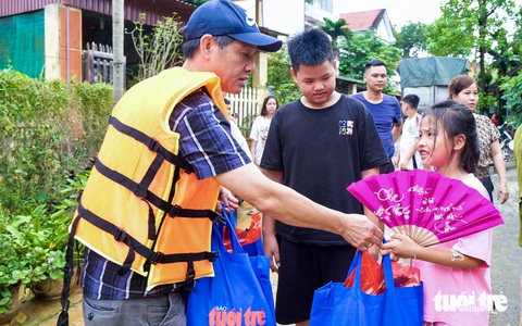 Tuổi Trẻ công bố các chương trình tái thiết cho đồng bào vùng bão lũ - Ảnh 4. Tuổi Trẻ công bố các chương trình tái thiết cho đồng bào vùng bão lũ - Ảnh 4.