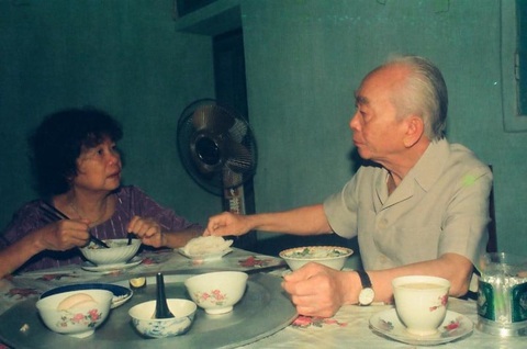 Người bà giản dị - Ảnh 1. Người bà giản dị - Ảnh 1.