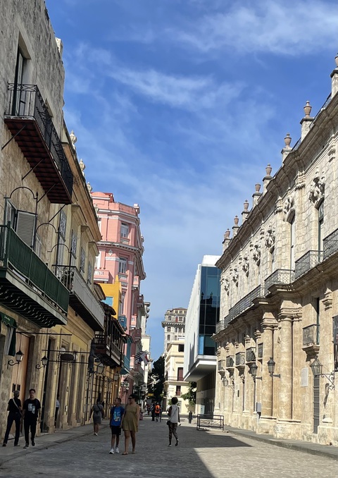 Cuba nhộn nhịp trở lại - Ảnh 3. Cuba nhộn nhịp trở lại - Ảnh 3.