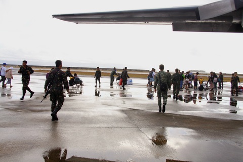 Siêu bão và những công cuộc tái thiết gian nan - Kỳ 2: Cuộc hồi sinh sau siêu bão Haiyan - Ảnh 3. Siêu bão và những công cuộc tái thiết gian nan - Kỳ 2: Cuộc hồi sinh sau siêu bão Haiyan - Ảnh 3.