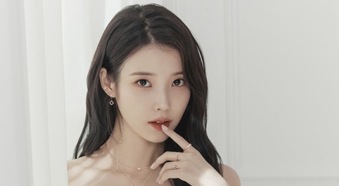 IU và RM BTS: Những ‘tấm lòng vàng’ của K-pop - Ảnh 3. IU và RM BTS: Những ‘tấm lòng vàng’ của K-pop - Ảnh 3.