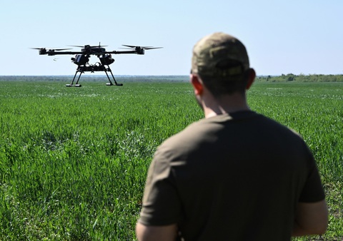 Nga tăng gấp 10 lần sản xuất drone - Ảnh 1. Nga tăng gấp 10 lần sản xuất drone - Ảnh 1.