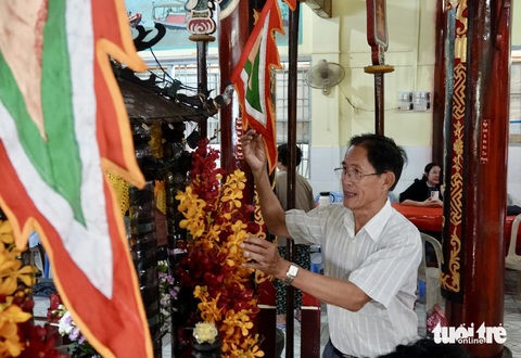 Nghệ nhân Phan Văn Chấn - Người giữ hồn cho Lễ hội Nghinh Ông Cần Giờ - Ảnh 1. Nghệ nhân Phan Văn Chấn - Người giữ hồn cho Lễ hội Nghinh Ông Cần Giờ - Ảnh 1.