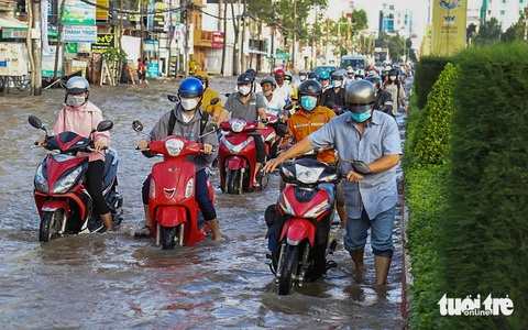 Nhiều tỉnh miền Tây cảnh báo ngập sâu trong vài ngày tới - Ảnh 1. Nhiều tỉnh miền Tây cảnh báo ngập sâu trong vài ngày tới - Ảnh 2.