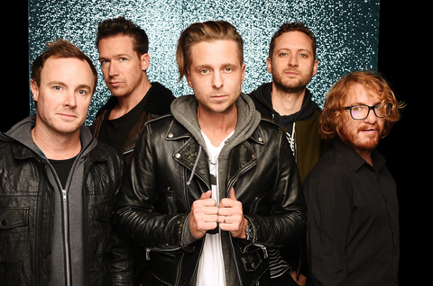 OneRepublic đăng loạt ảnh đường phố và ẩm thực TP.HCM - Ảnh 1.